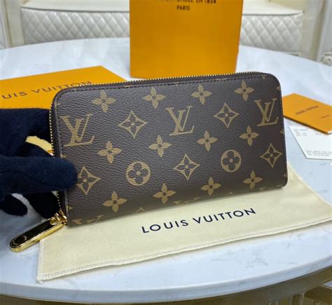 lv m41896|Zippy Wallet Monogram .